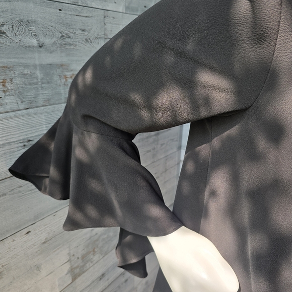 Vince Camuto 3/4 Sleeve Flutter Sleeve Blouse Womens Medium - Picture 6 of 12
